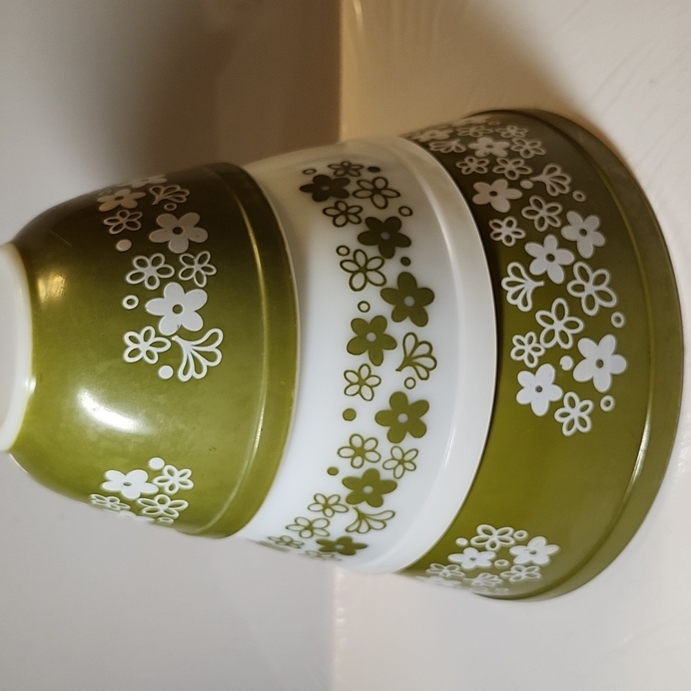 Vintage Pyrex crazy daisy spring blossom 401-750. 402-1.5l. 403-2.5qt